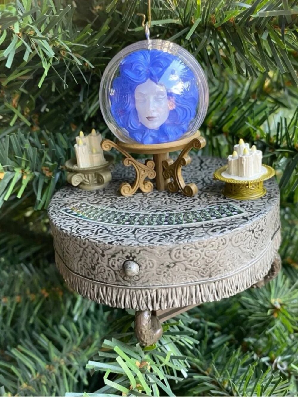 NWT Hallmark Disney Haunted Mansion Madame Leota ornament